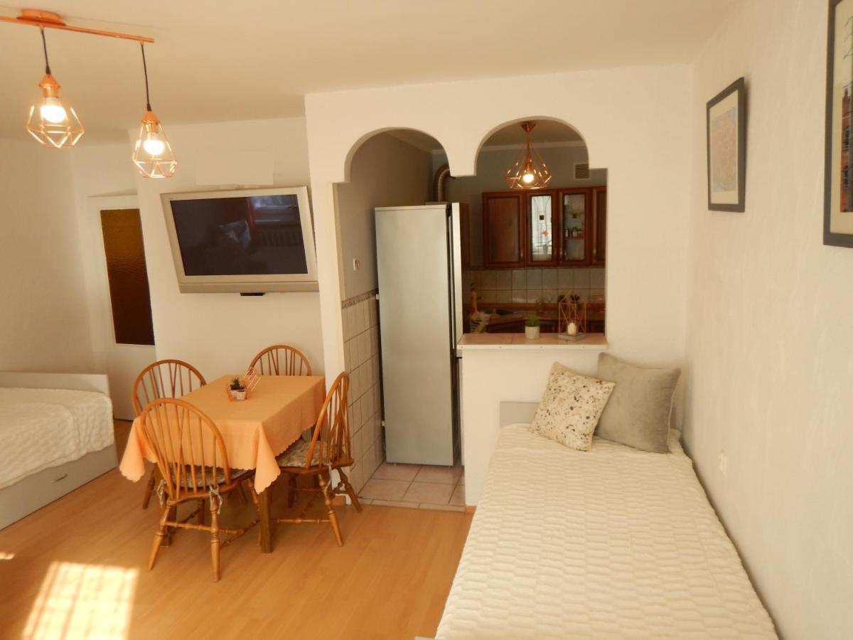 Apartament Piastowska Appartement Kamienna Gora Buitenkant foto